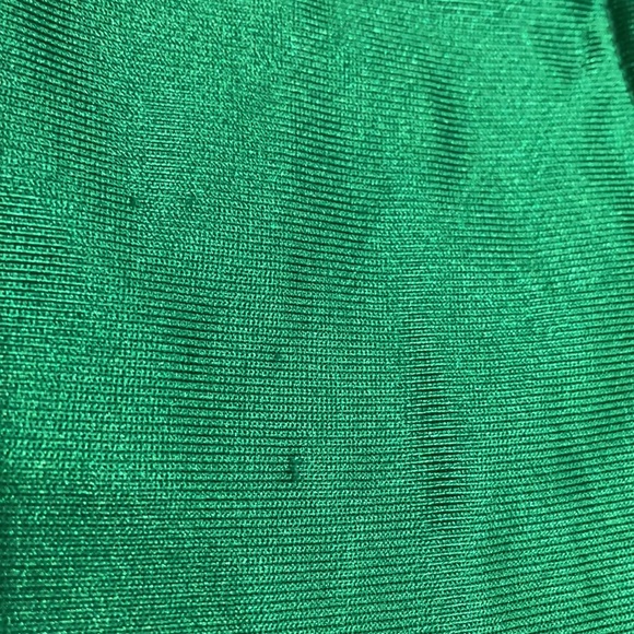 2 Green Basketball Jerseys < - Picture 9 of 9